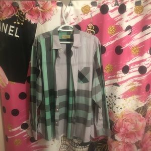 EUC Gray n green Burberry long sleeve shirt